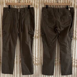 Vintage Levi’s 2000s Y2K Baggy Cargo Utility Boho Grunge Whimsygoth Pants US10